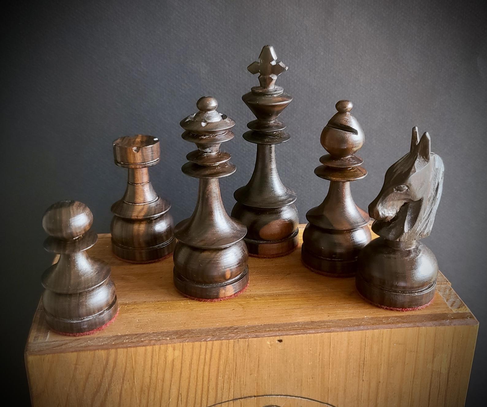 What Is The Most Powerful Piece In Chess? – Maroon Chess