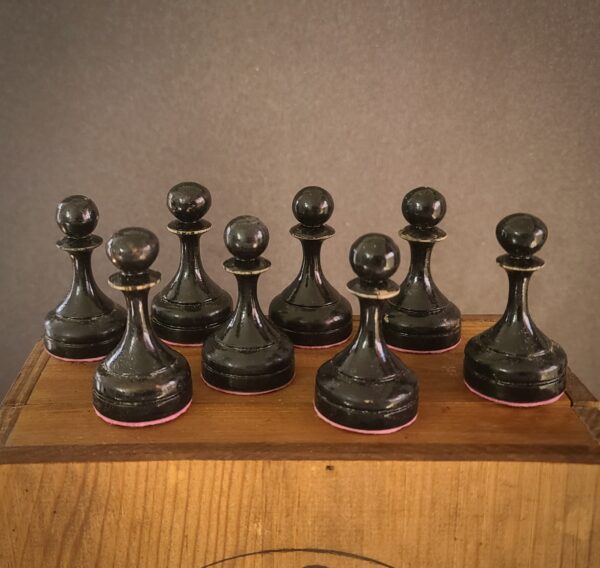 Cupri Columni (Copper Necks); Soviet Botvinnik-Flohr (BFII) Tournament Chess Set, c.1950-1960 - Image 10