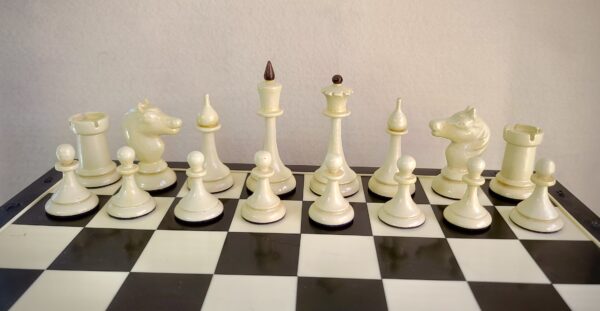 The Monochrome Set: Soviet ‘Mordovian Style’ Gulag Chessmen, c.1955 - Image 10