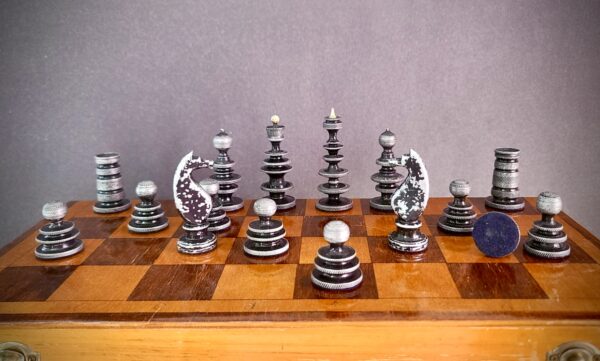 *SOLD* Alluminati: Unique ‘Tsarist Style’ Aluminium/Metal Chessmen, Soviet, c.1955 - Image 11