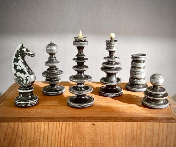 *SOLD* Alluminati: Unique ‘Tsarist Style’ Aluminium/Metal Chessmen, Soviet, c.1955 - Image 2